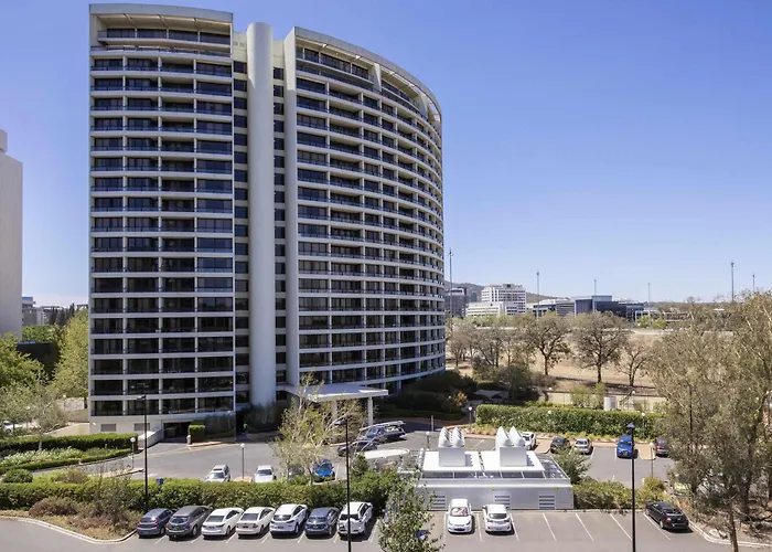 Hotels with pool Breakfree Capital Tower Apartments
